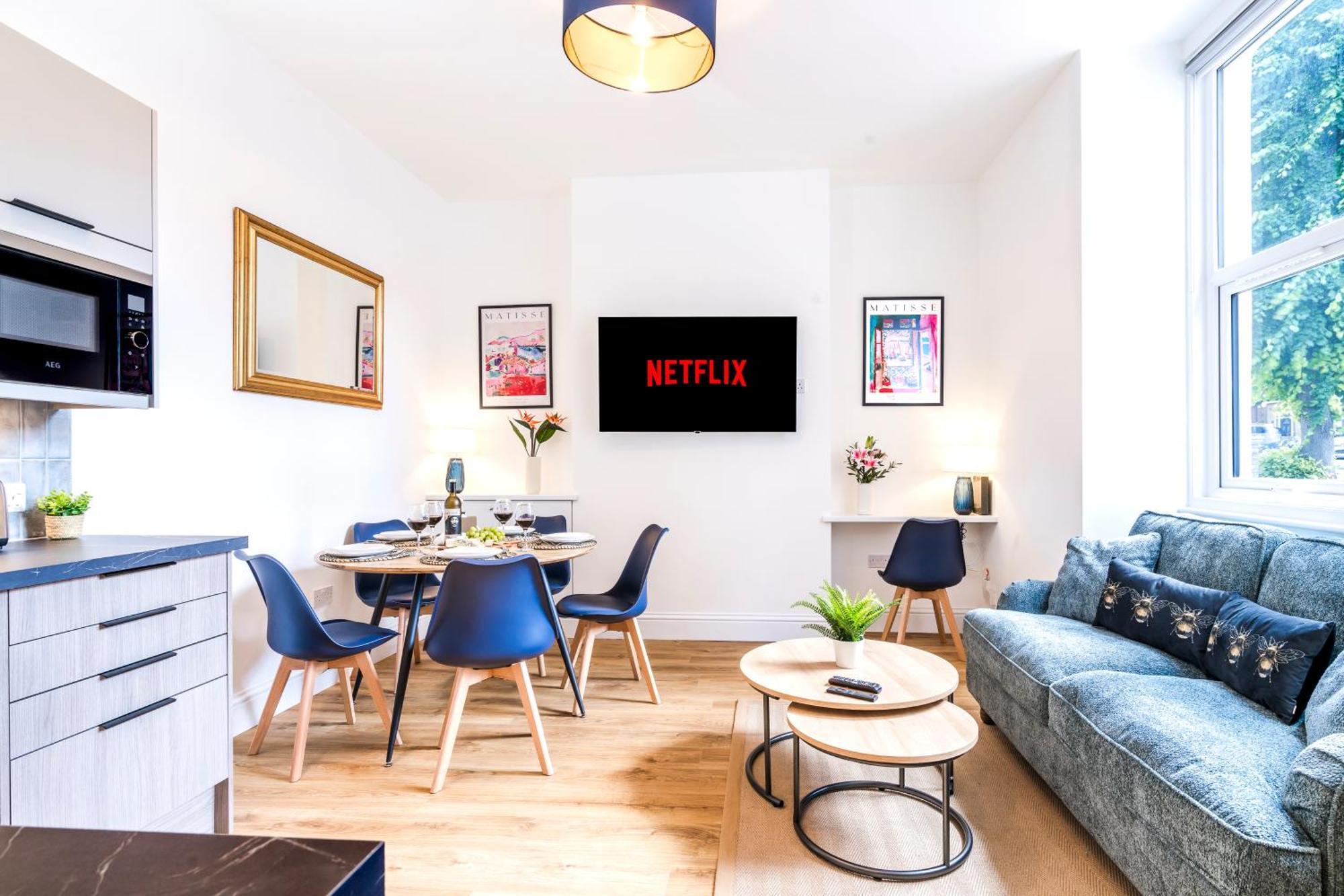 Cozy 2 Bedroom Apartment In Sutton Саттон Екстер'єр фото